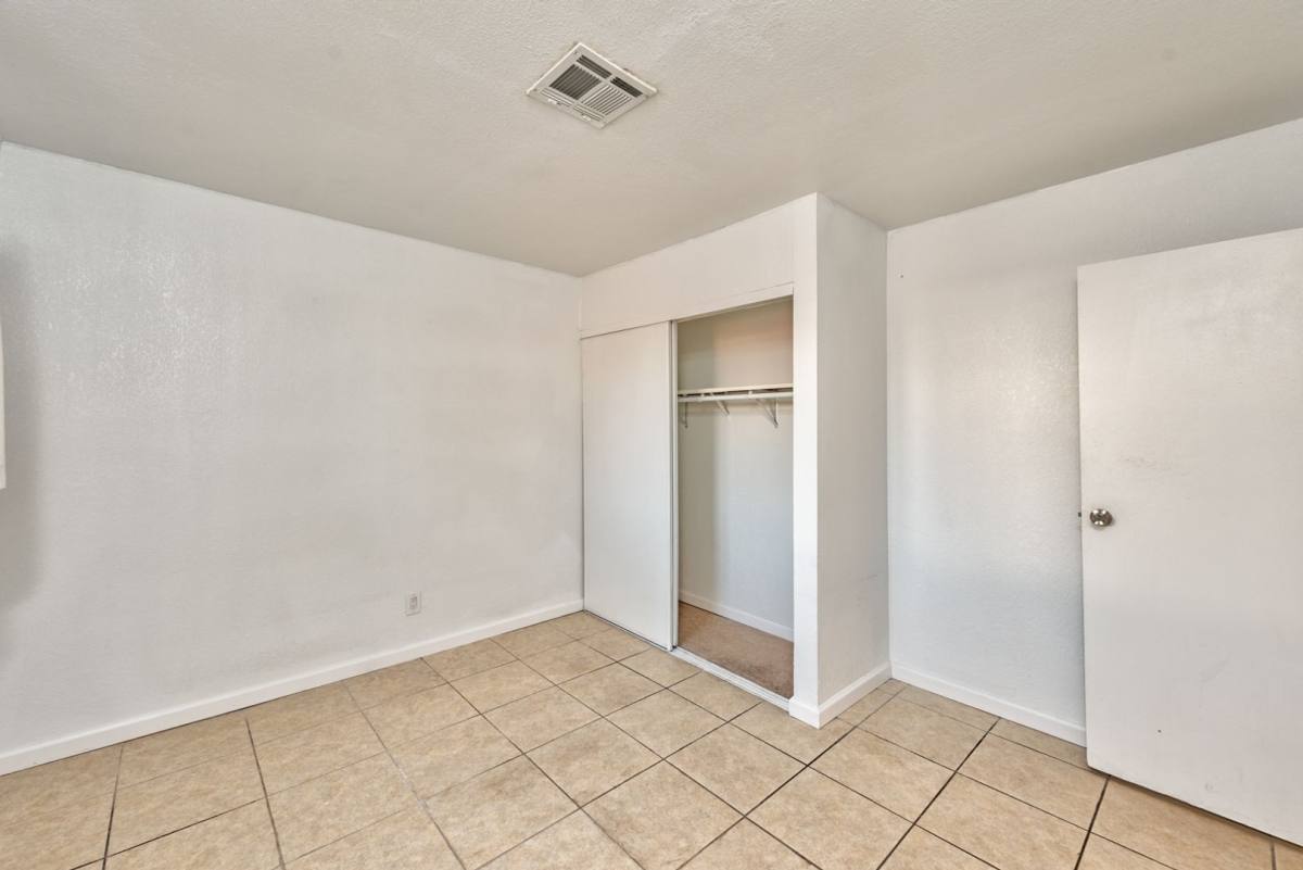 Condo for rent at 3912 Torsby Place, Las Vegas, NV 89119