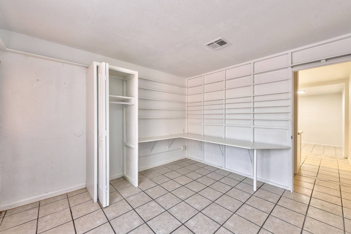 Condo for rent at 3912 Torsby Place, Las Vegas, NV 89119