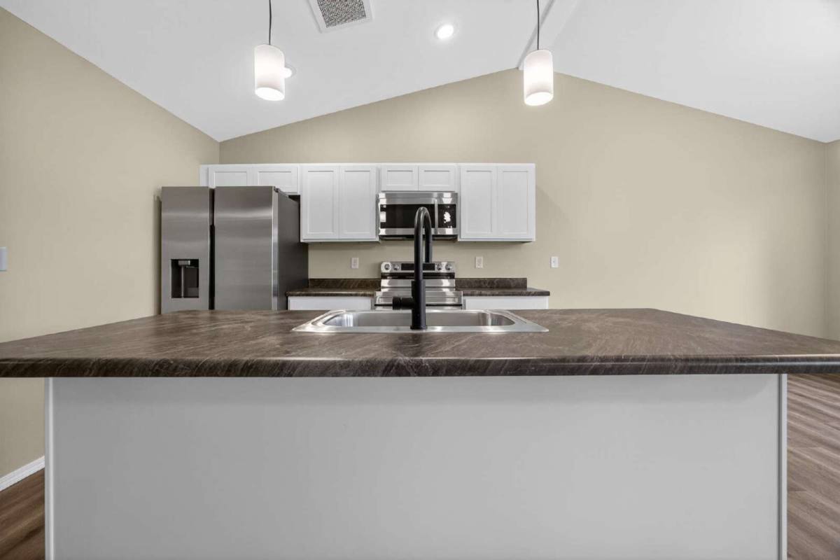 Townhouse for rent at 152 Ruby Lane, Hollister, MO 65672