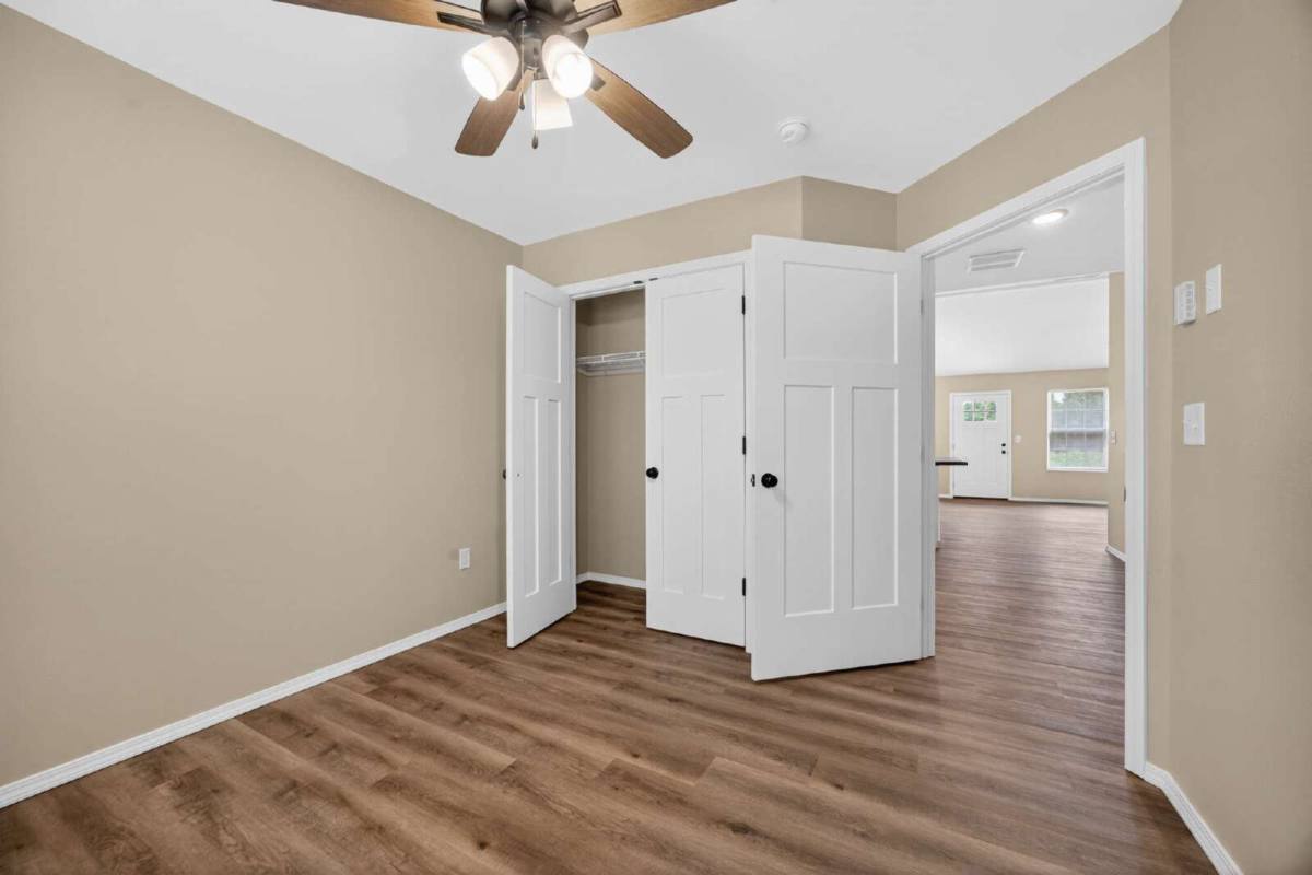 Townhouse for rent at 152 Ruby Lane, Hollister, MO 65672