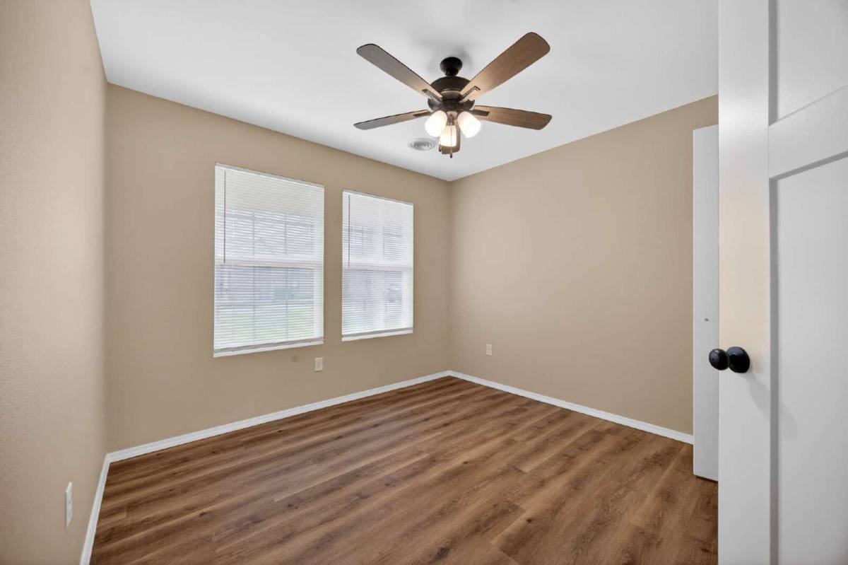Townhouse for rent at 152 Ruby Lane, Hollister, MO 65672