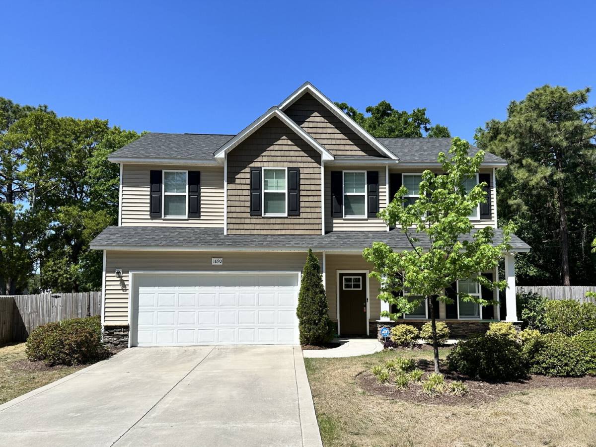 House for rent at 1890 Frankie Ave, Fayetteville, NC 28304