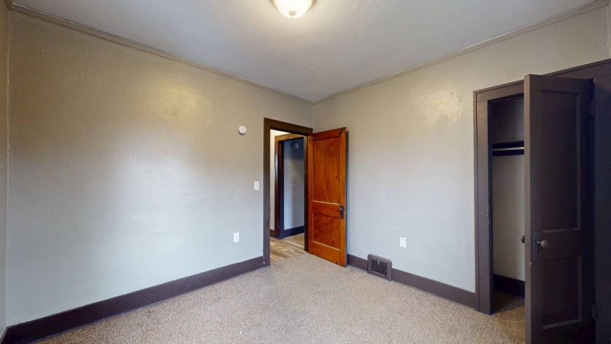 Apartment for rent at 236 Watson St, Akron, OH 44305