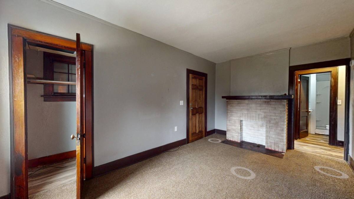 Apartment for rent at 236 Watson St, Akron, OH 44305