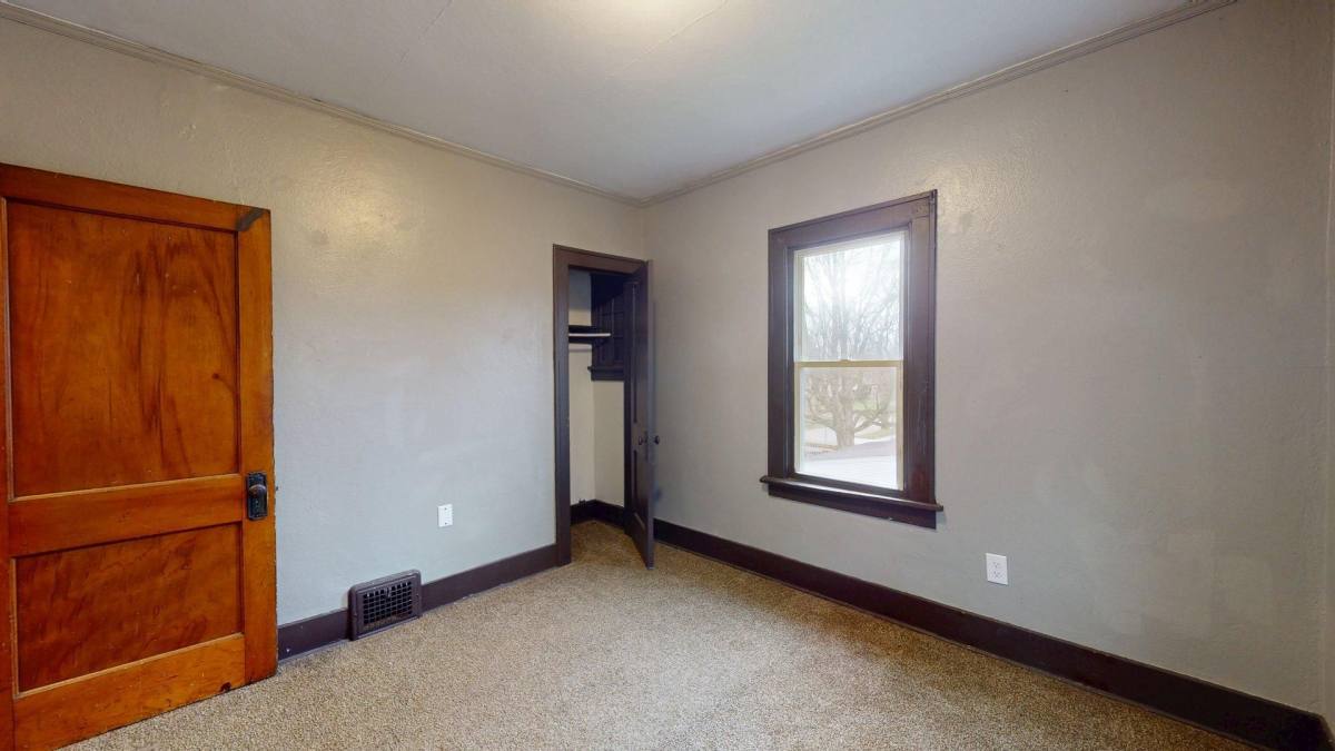 Apartment for rent at 236 Watson St, Akron, OH 44305