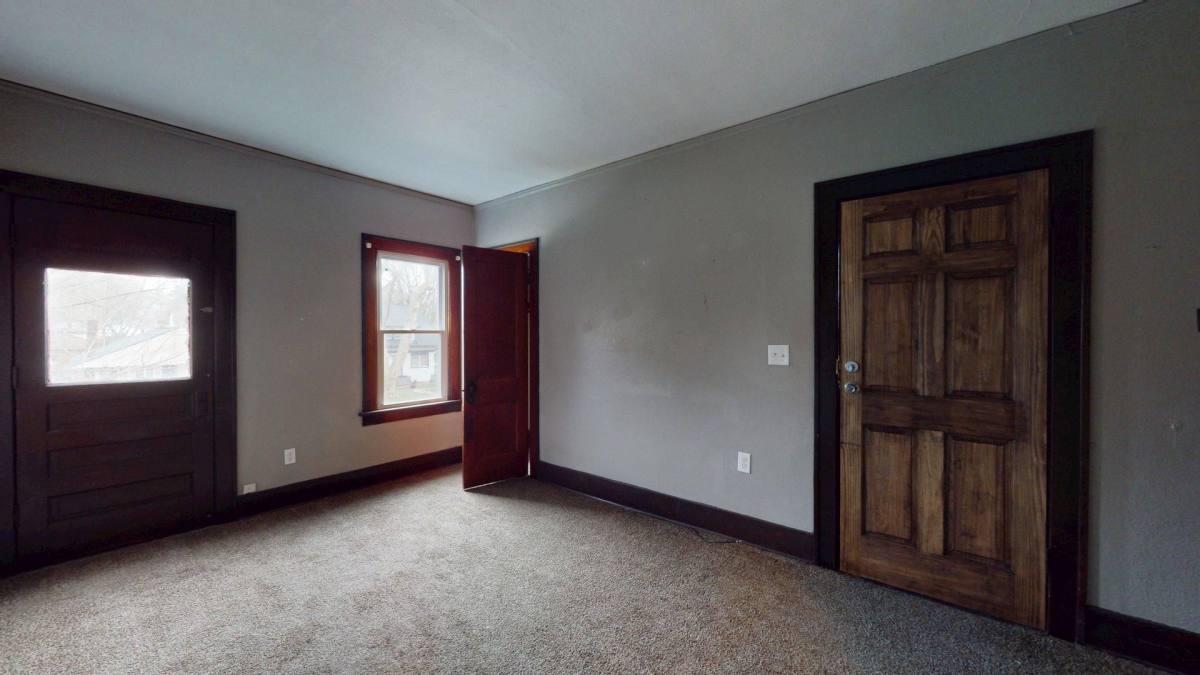Apartment for rent at 236 Watson St, Akron, OH 44305