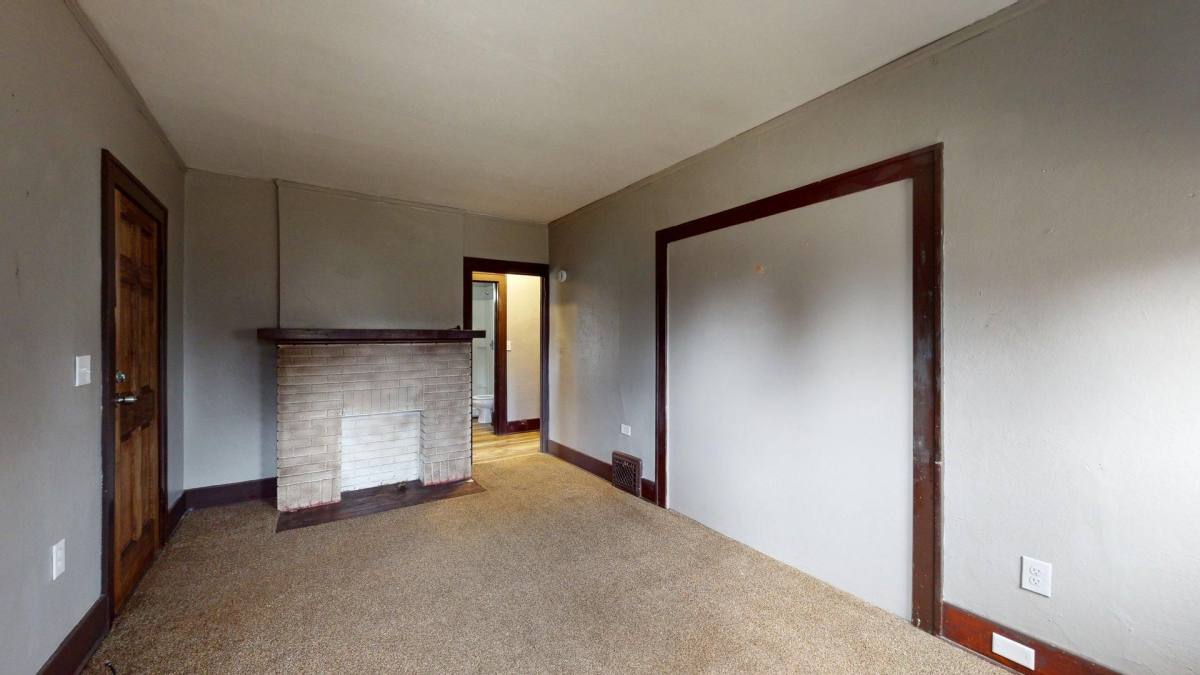Apartment for rent at 236 Watson St, Akron, OH 44305