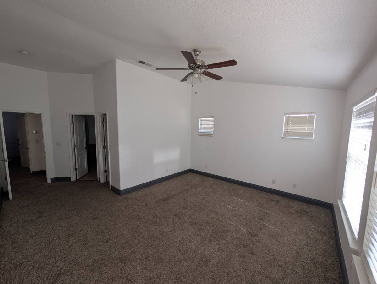 House for rent at 7674 N Barcus Ave, Fresno, CA 93722