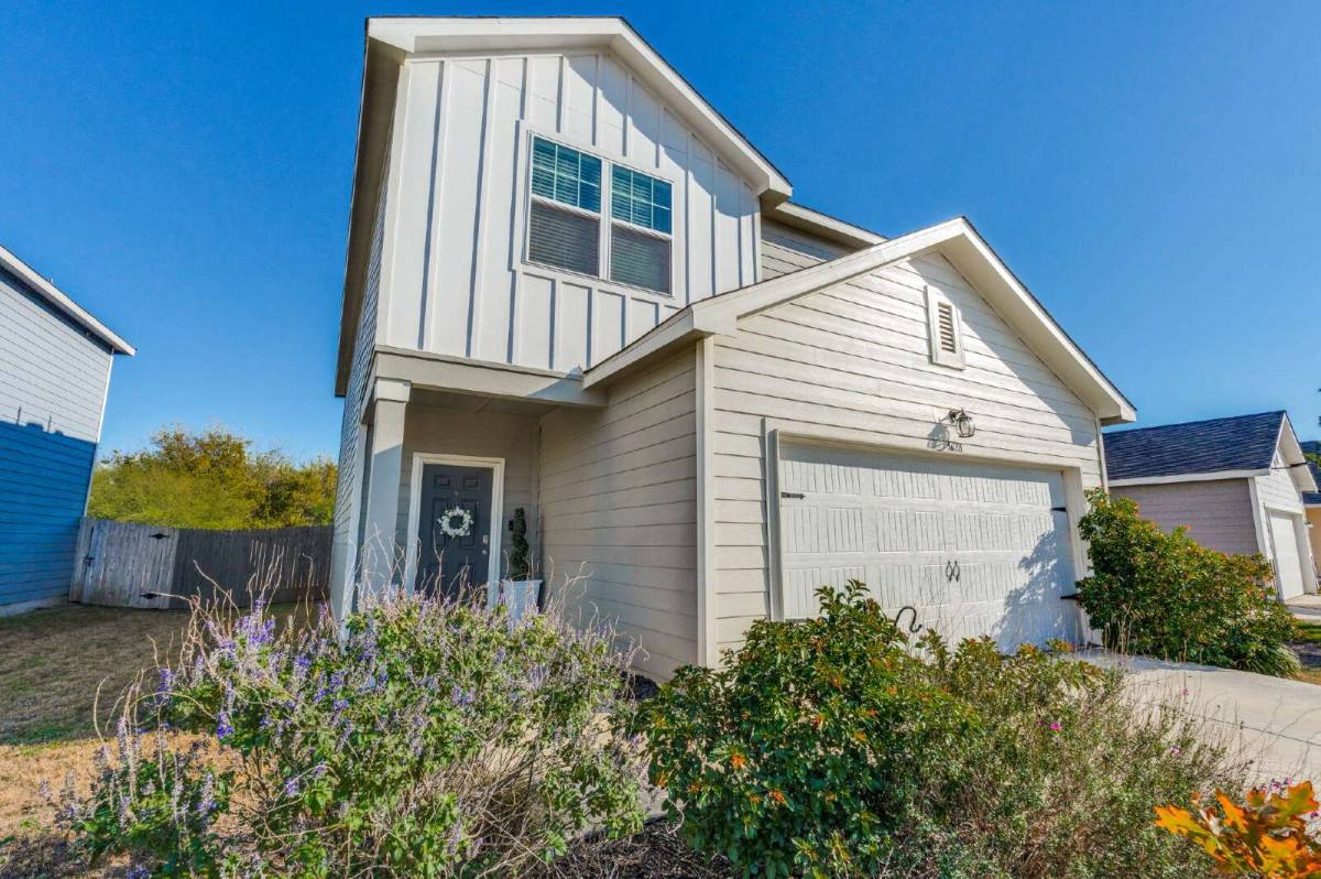 House for rent at 5628 Pearl Meadow, Converse, TX 78109