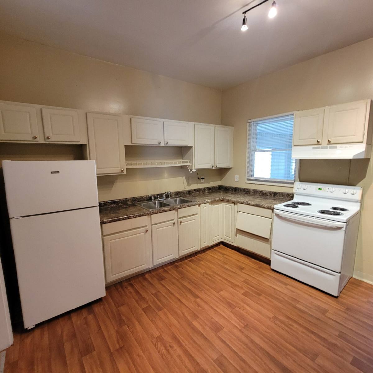 House for rent at 723 Lincoln St, Indianapolis, IN 46203