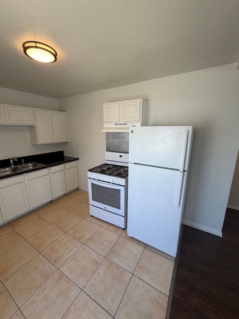 Apartment for rent at 3004-3010 E 18th St, National City, CA 91950