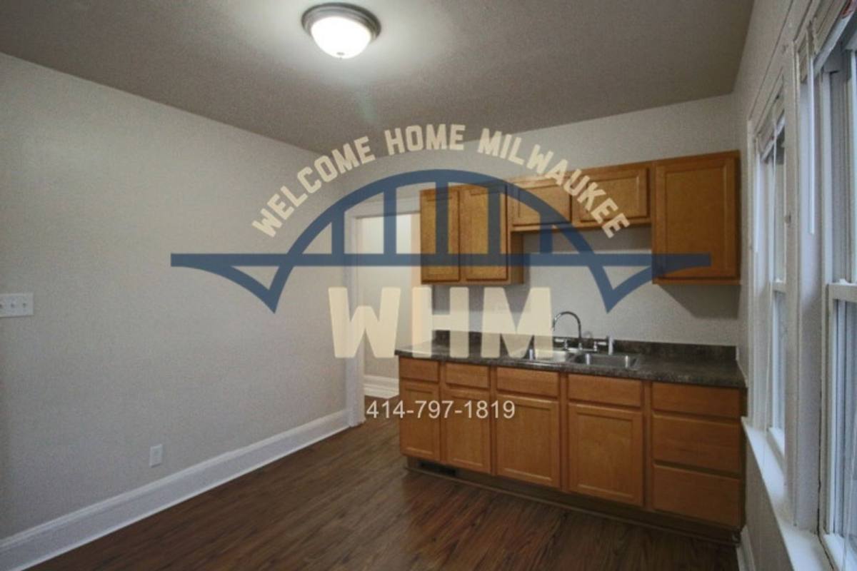 House for rent at 221 W Ring St, Milwaukee, WI 53212