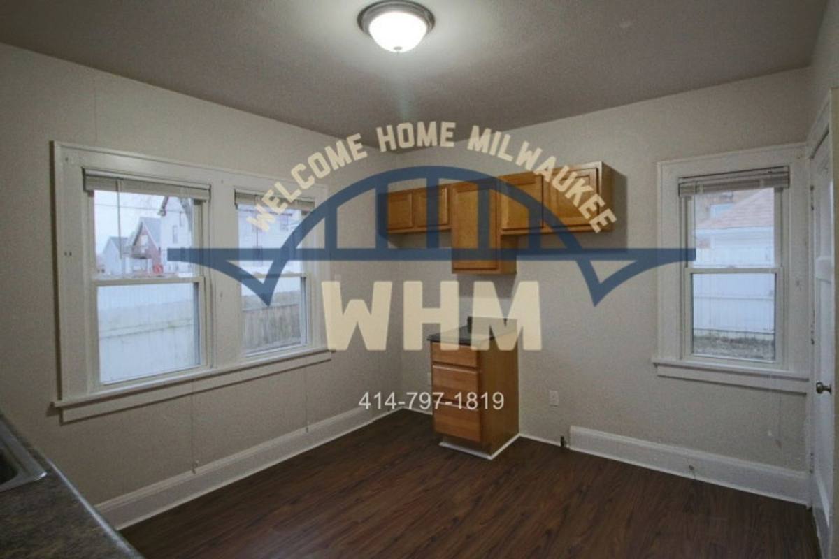 House for rent at 221 W Ring St, Milwaukee, WI 53212
