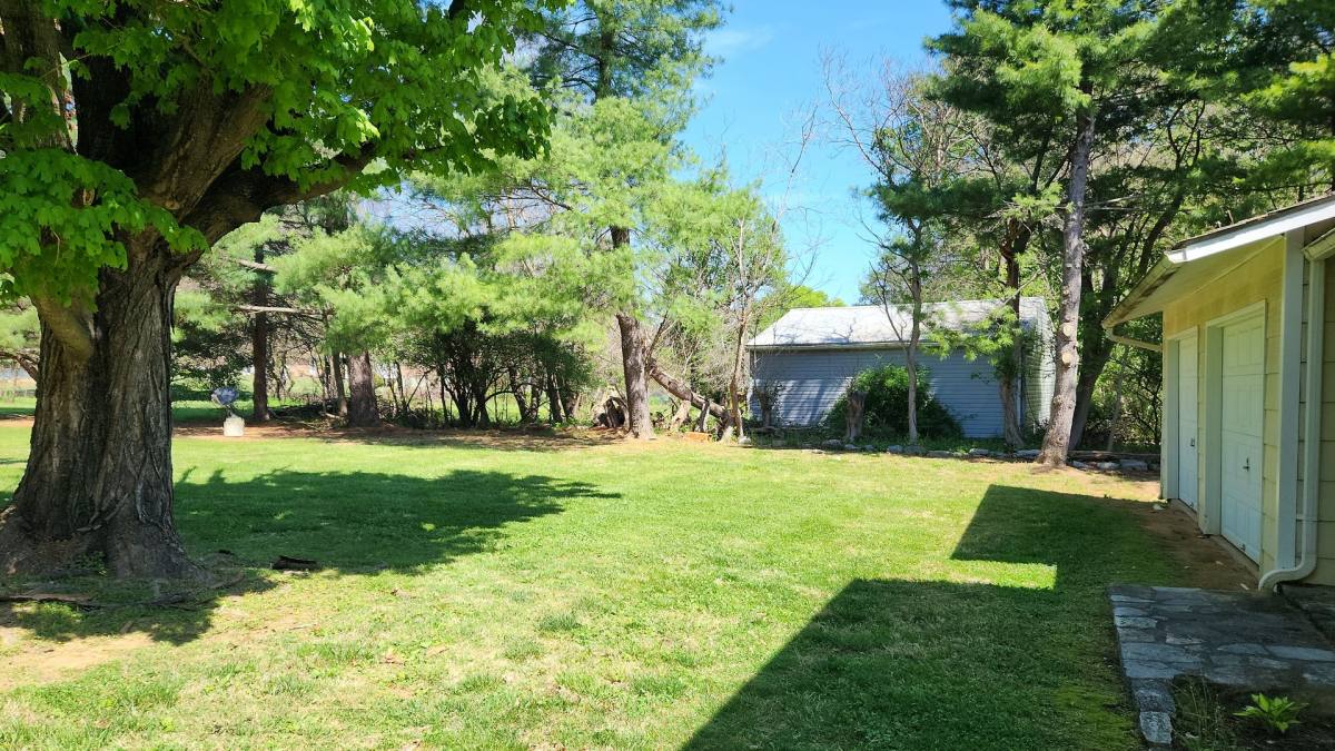 Apartment for rent at 25 Old Martinsburg Rd, Shepherdstown, WV 25443