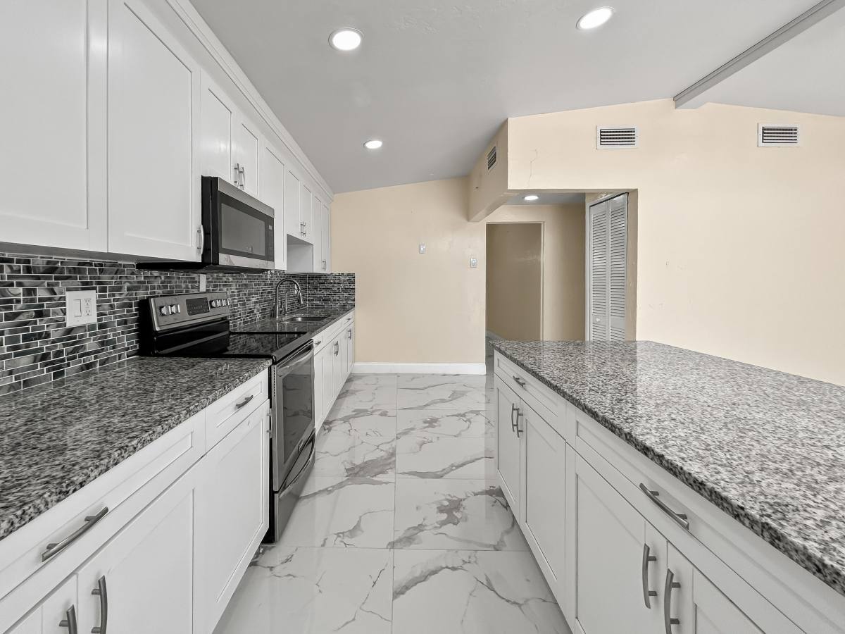 Apartment for rent at 3675 Prudence Dr #B, Sarasota, FL 34235