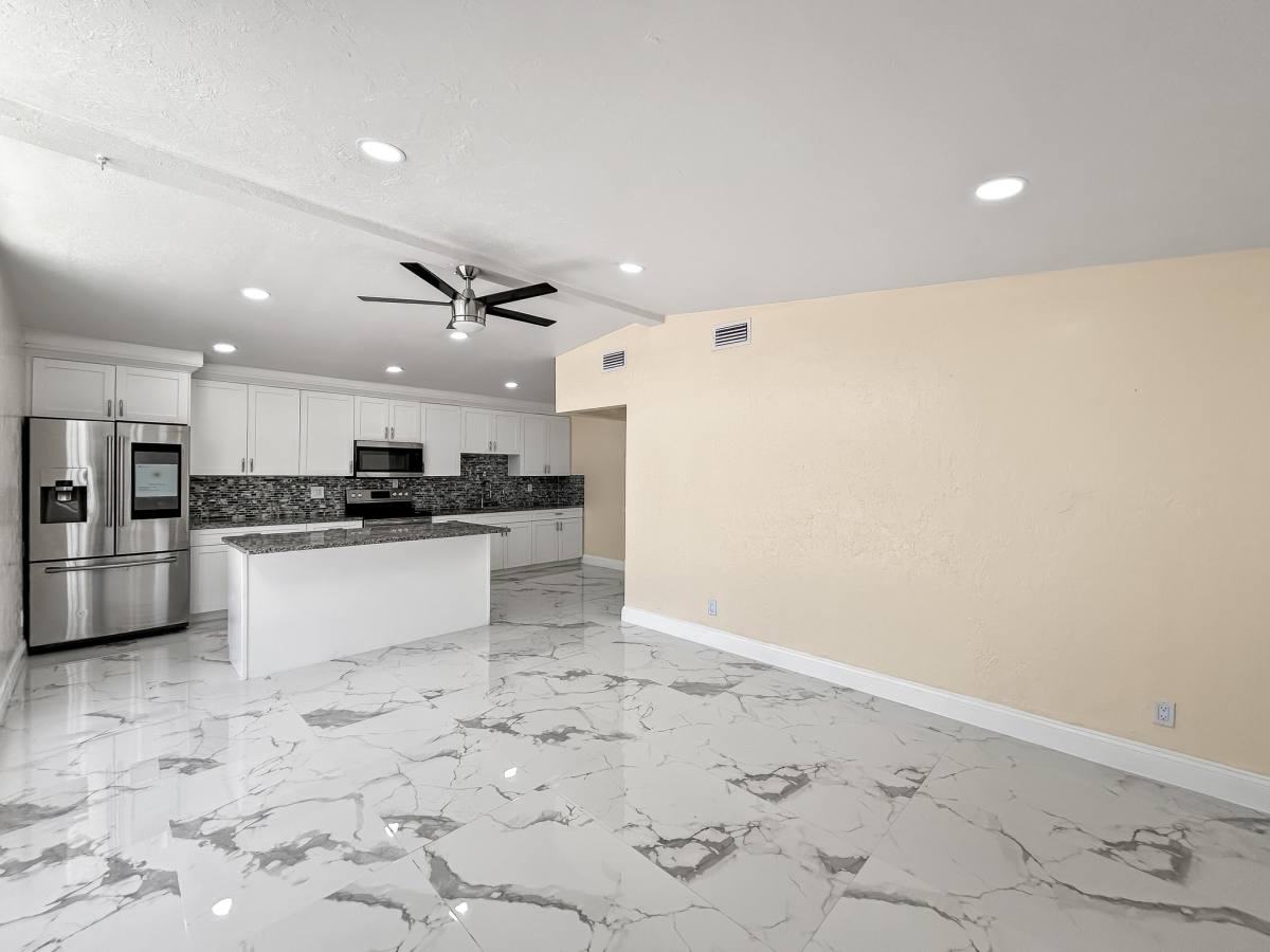 Apartment for rent at 3675 Prudence Dr #B, Sarasota, FL 34235