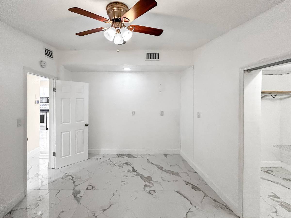 Apartment for rent at 3675 Prudence Dr #B, Sarasota, FL 34235