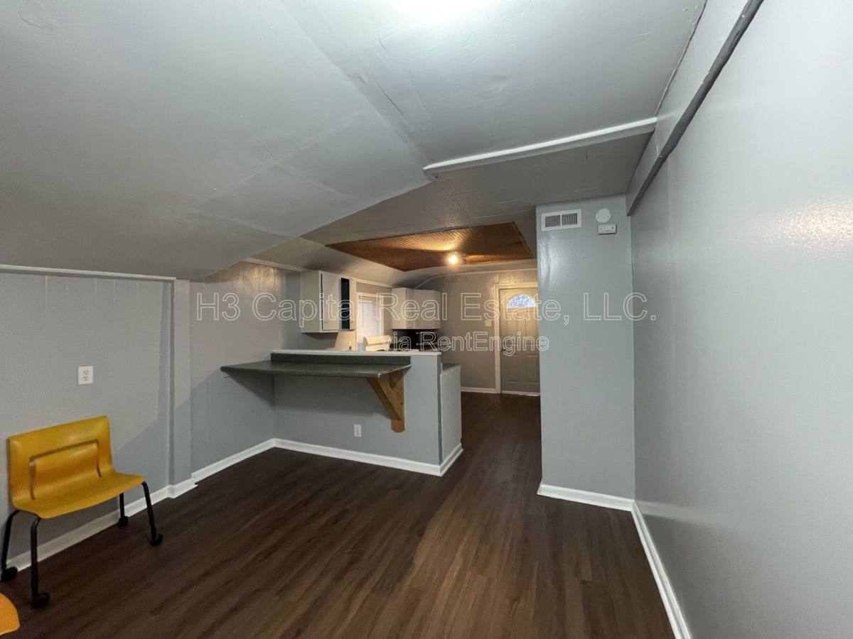House for rent at 77 Sunset Ave, Witt, IL 62094