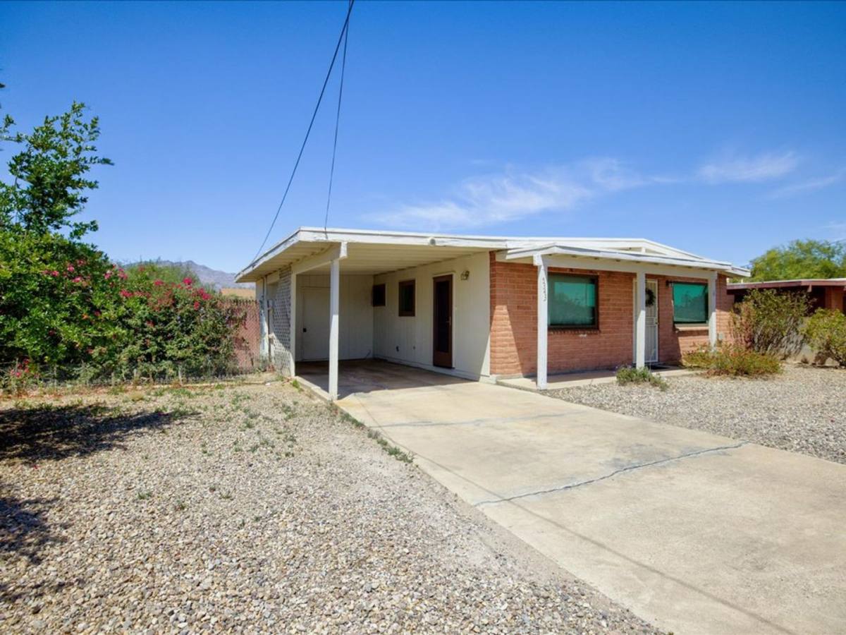 House for rent at 5343 E Glenn St, Tucson, AZ 85712