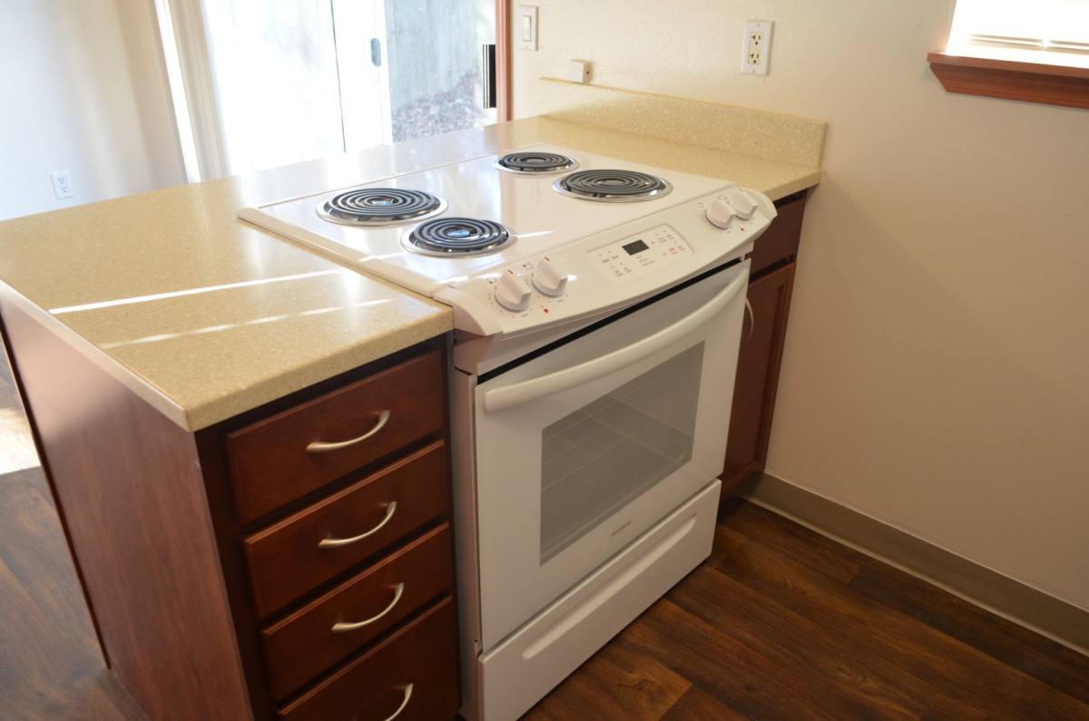 Apartment for rent at 18850 SW Farmington Rd, Beaverton, OR 97007