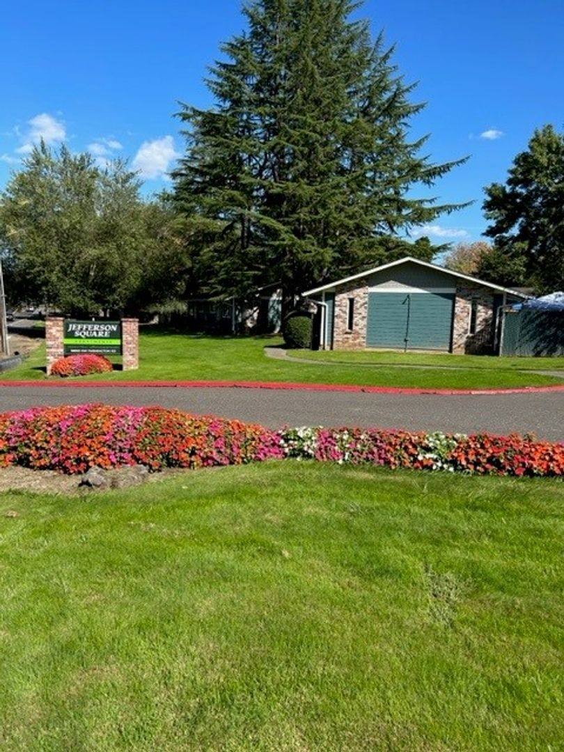 Apartment for rent at 18850 SW Farmington Rd, Beaverton, OR 97007