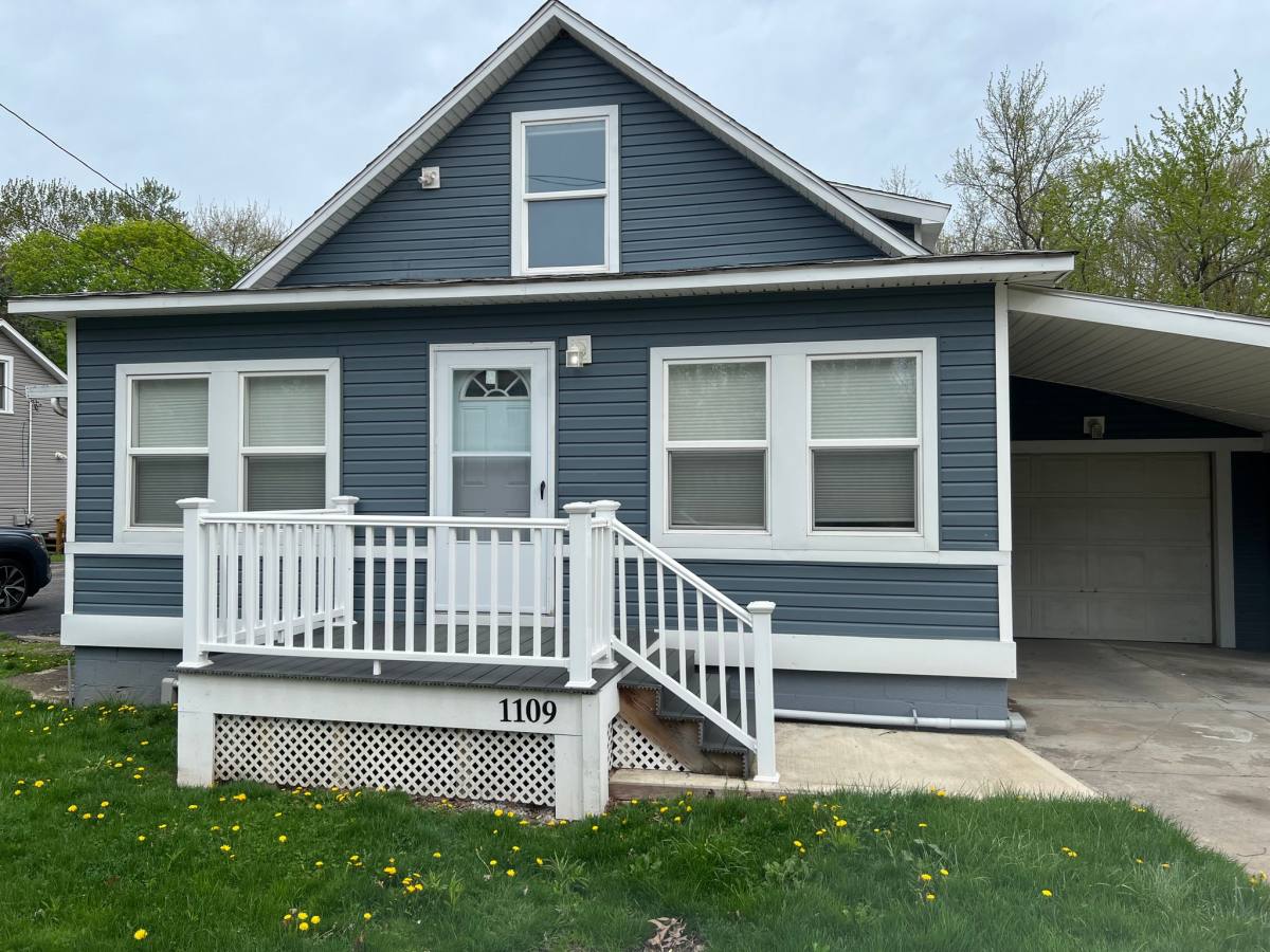 House for rent at 1109 W 34th St, Ashtabula, OH 44004