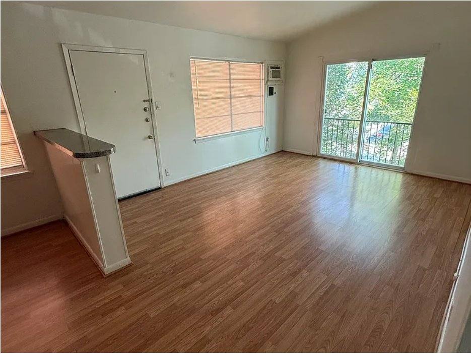 Apartment for rent at 1023 Lyndon #2, Houston, TX 77030