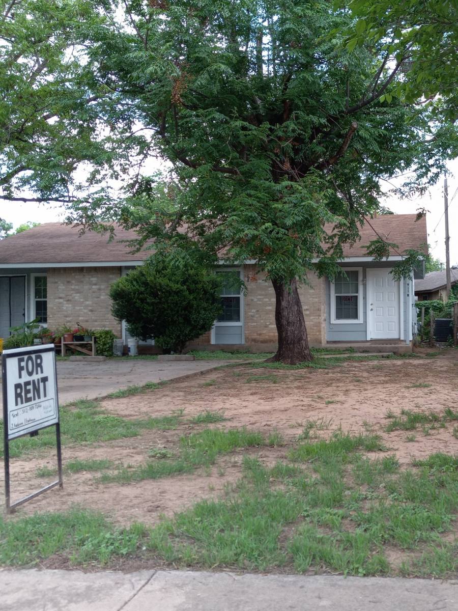 Apartment for rent at 911 Bret Lane #B, Austin, TX 78721