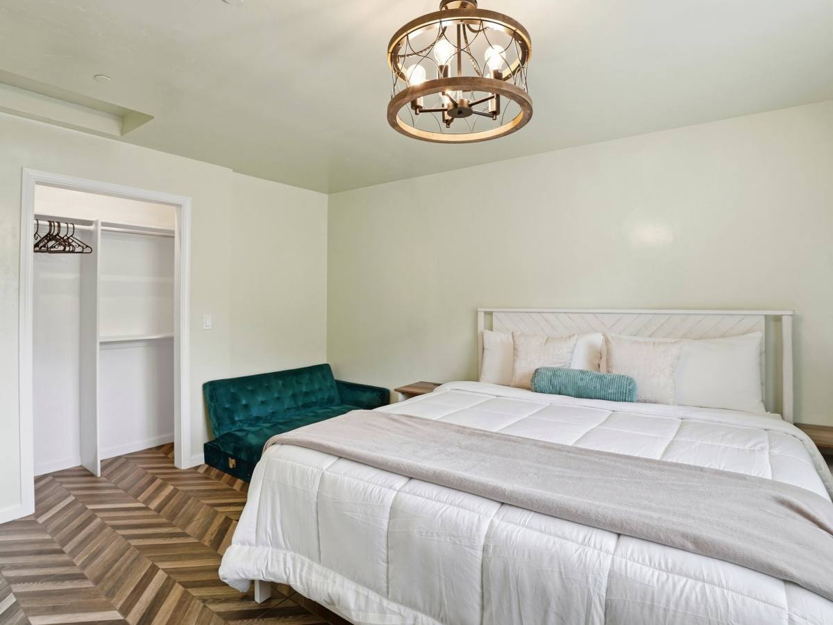 House for rent at 16799 Center Way, Guerneville, CA 95446