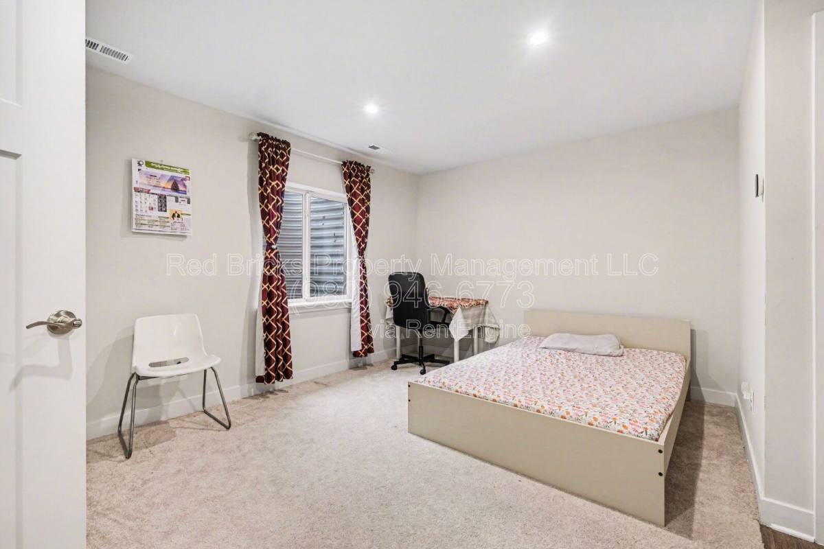 Townhouse for rent at 9306 Mallard Mills Dr, Charlotte, NC 28262