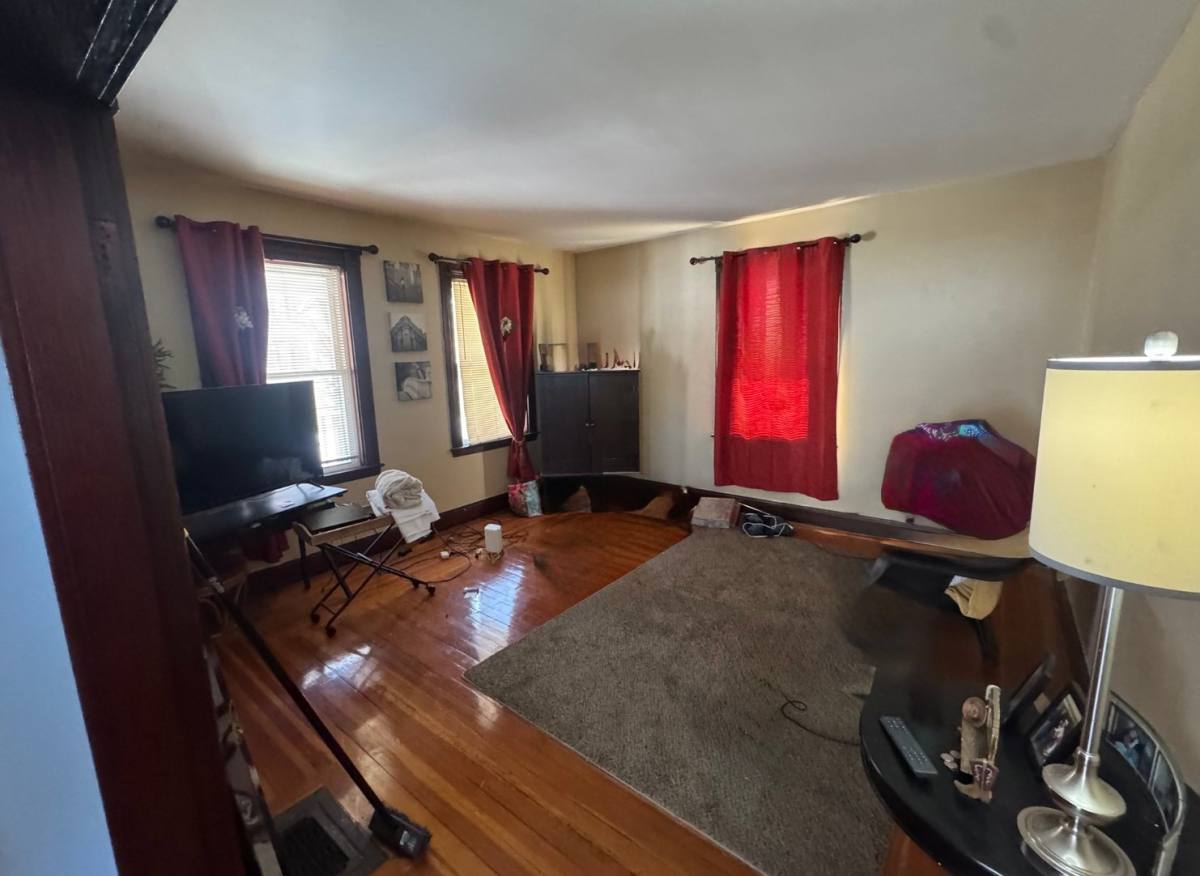 Apartment for rent at 141 Whitwell St #1, Quincy, MA 02169