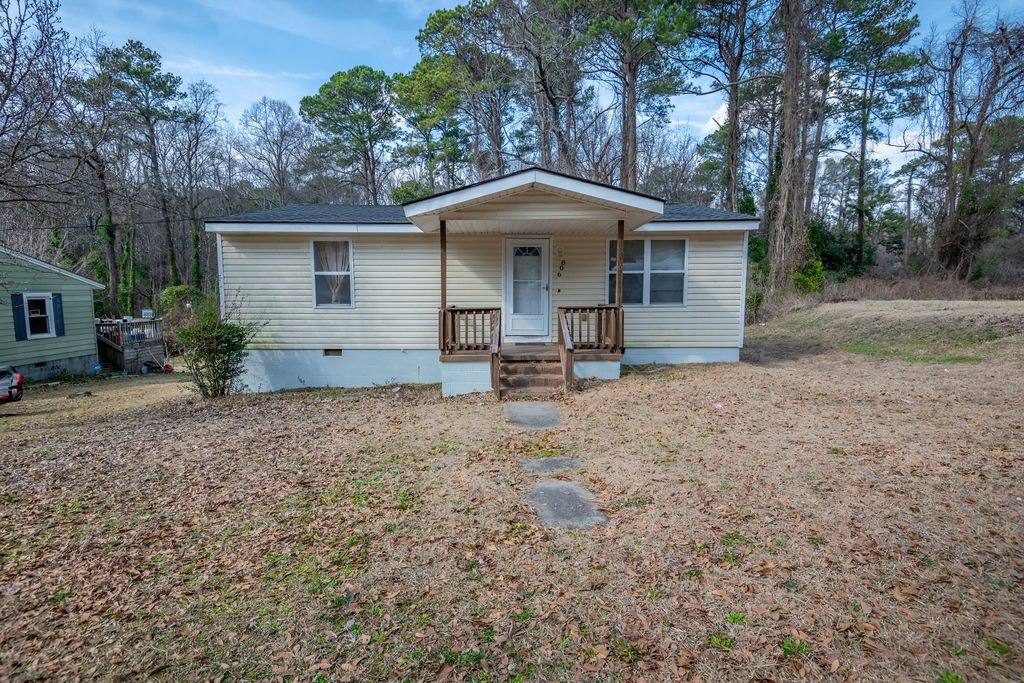 House for rent at 806 Lakeland St, Fayetteville, NC 28301