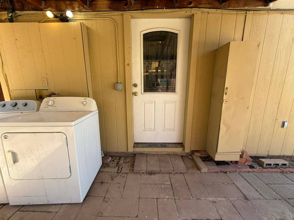 Townhouse for rent at 1137 E Adelaide Dr #2, Tucson, AZ 85719