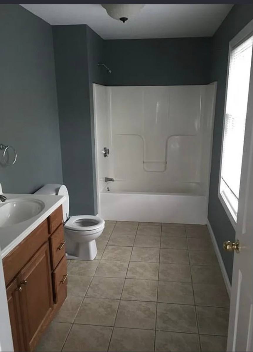 Apartment for rent at 14 Calef St #16, Cranston, RI 02920