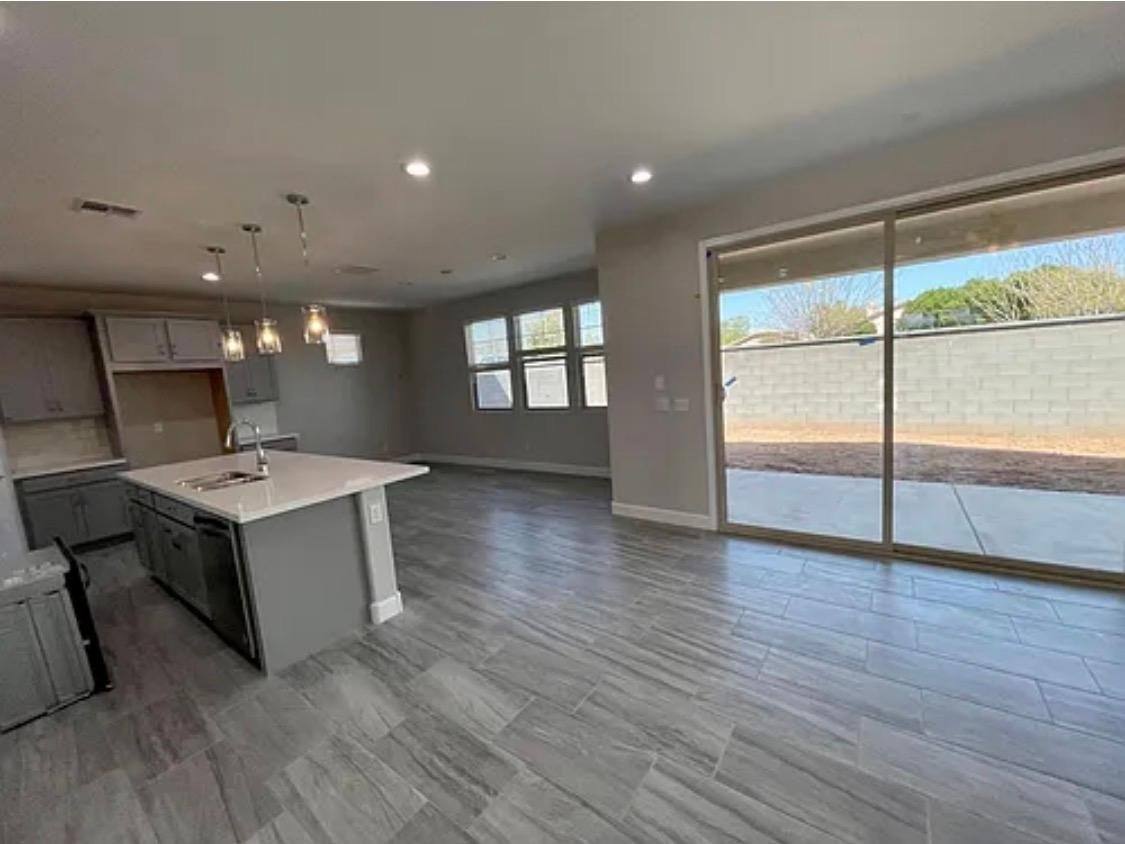 House for rent at 628 W Derringer Way, Chandler, AZ 85286