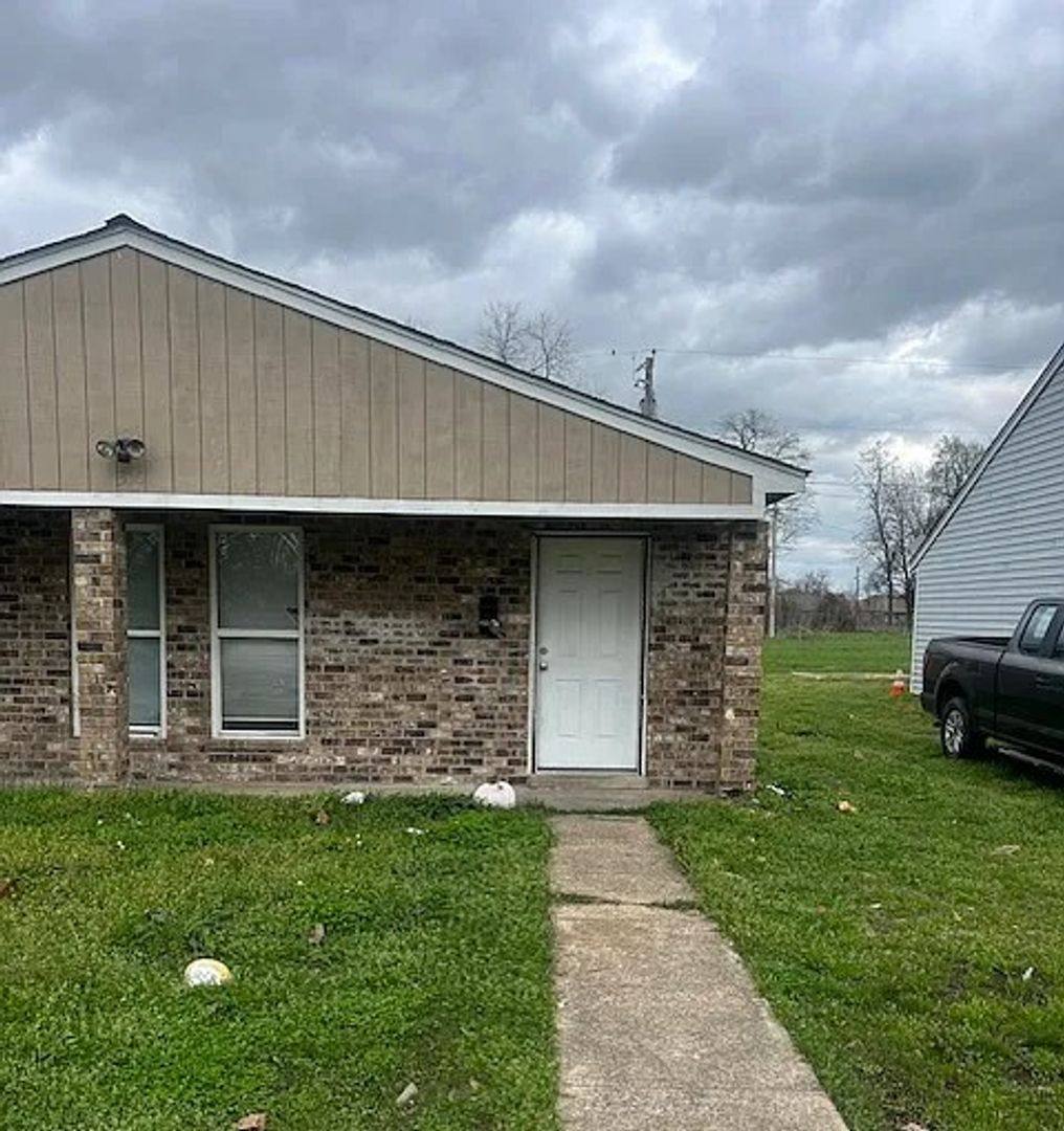 Apartment for rent at 308 Gannt St, Marion, AR 72364