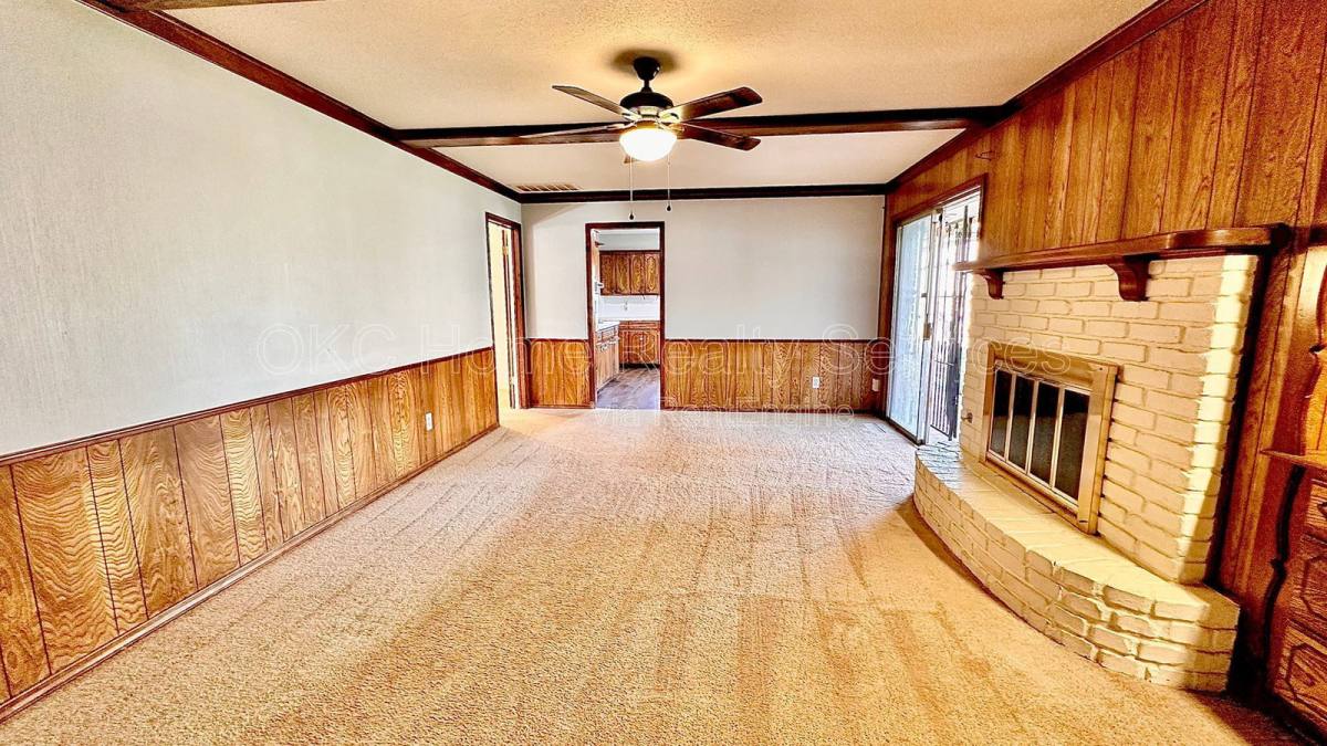 House for rent at 12109 Camelot Dr, Oklahoma City, OK 73120