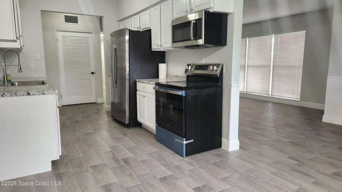 House for rent at 102 S Christmas Hill Rd, Titusville, FL 32796