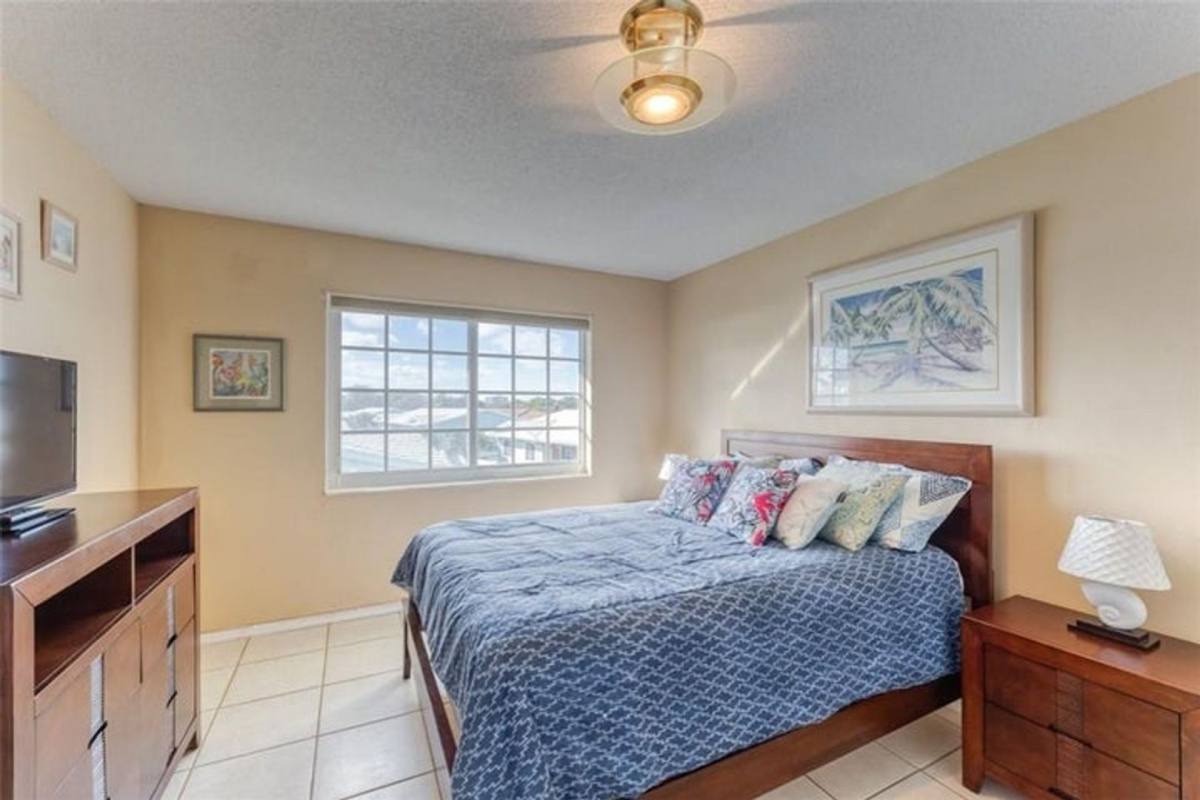 Townhouse for rent at 5400 N Ocean Blvd, Fort Lauderdale, FL 33308