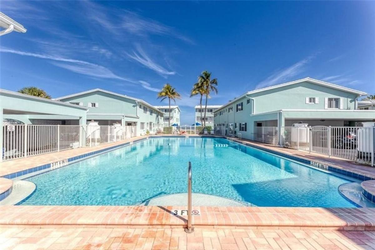 Townhouse for rent at 5400 N Ocean Blvd, Fort Lauderdale, FL 33308