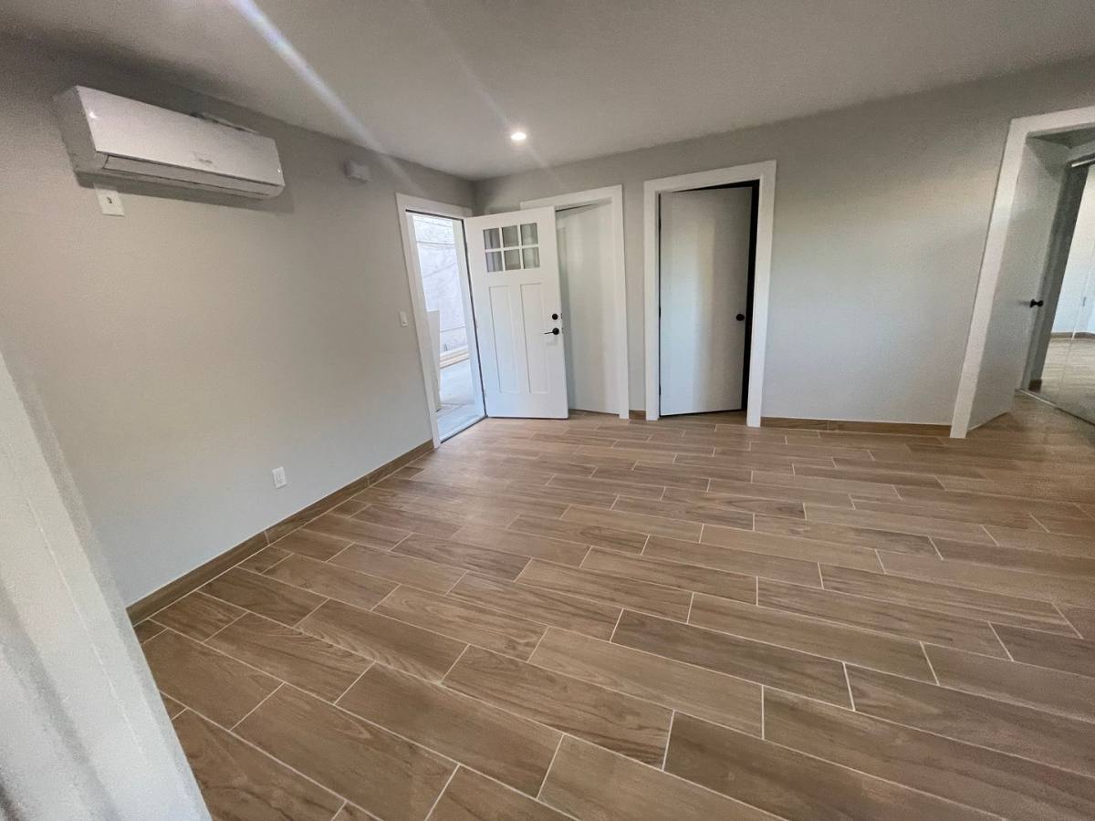 Apartment for rent at 4620 Compton Ave, Los Angeles, CA 90011