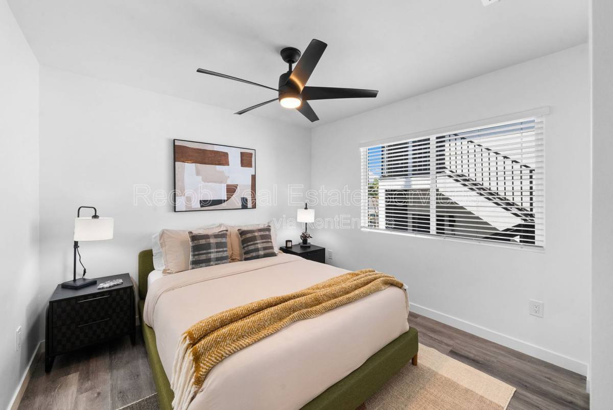 Apartment for rent at 5116 69th St #5114, San Diego, CA 92115