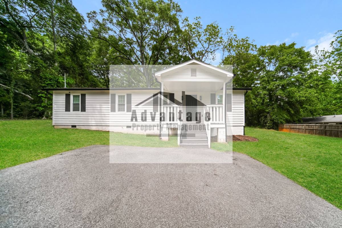 House for rent at 1345 D F Fuller Dr, Griffin, GA 30224