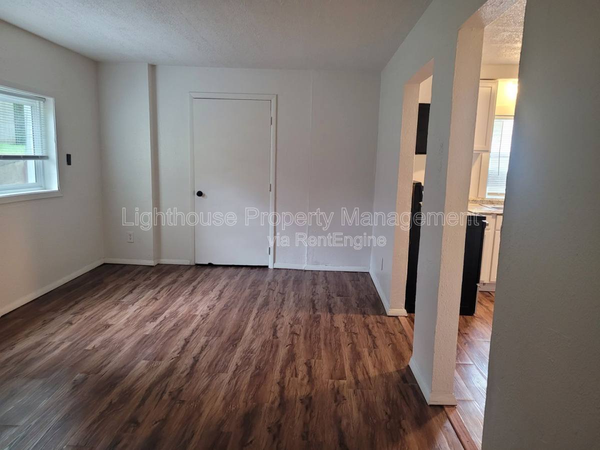 Apartment for rent at 2716 Nichols Rd #3, Kalamazoo, MI 49004