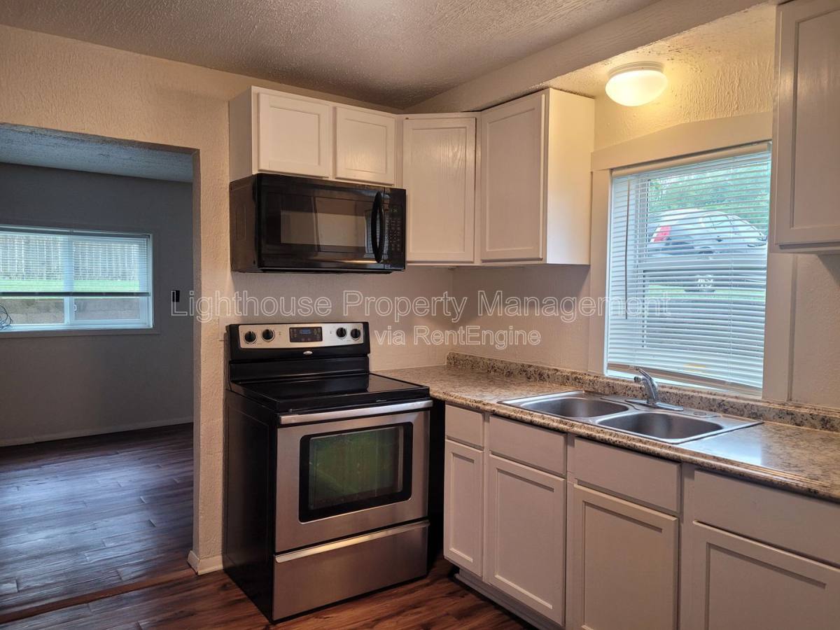 Apartment for rent at 2716 Nichols Rd #3, Kalamazoo, MI 49004