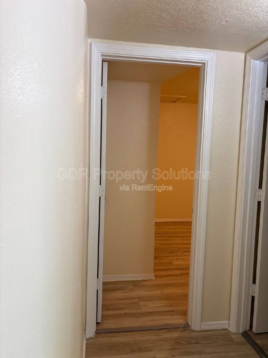 Apartment for rent at 1116 Coal Ave SW #10, Albuquerque, NM 87102