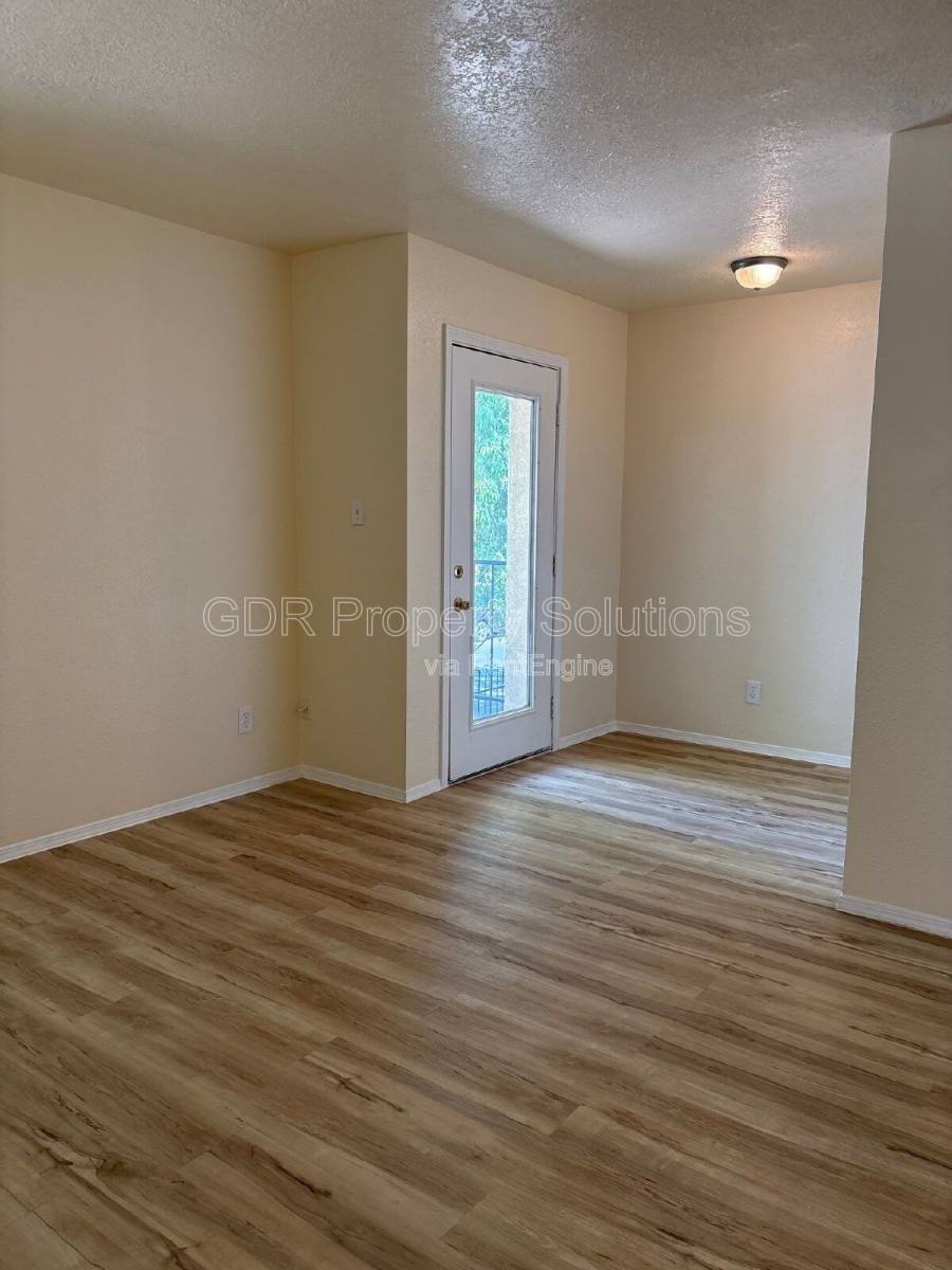 Apartment for rent at 1116 Coal Ave SW #10, Albuquerque, NM 87102