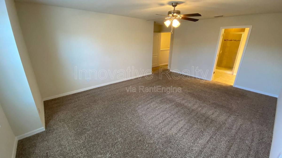 Townhouse for rent at 7490 Aloma Pines Court, Winter Park, FL 32792