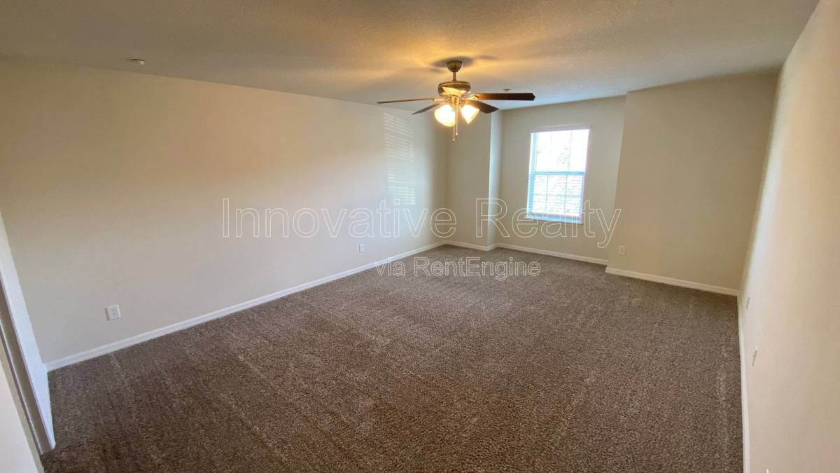 Townhouse for rent at 7490 Aloma Pines Court, Winter Park, FL 32792
