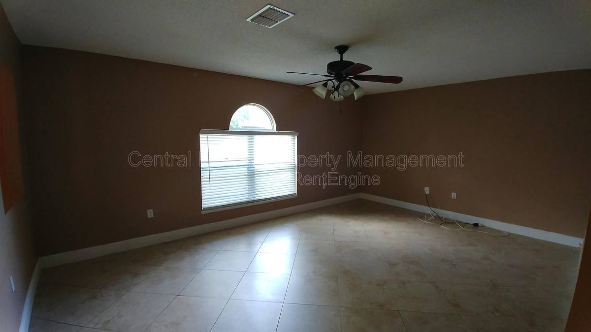 House for rent at 14519 Lake Price Dr, Orlando, FL 32826